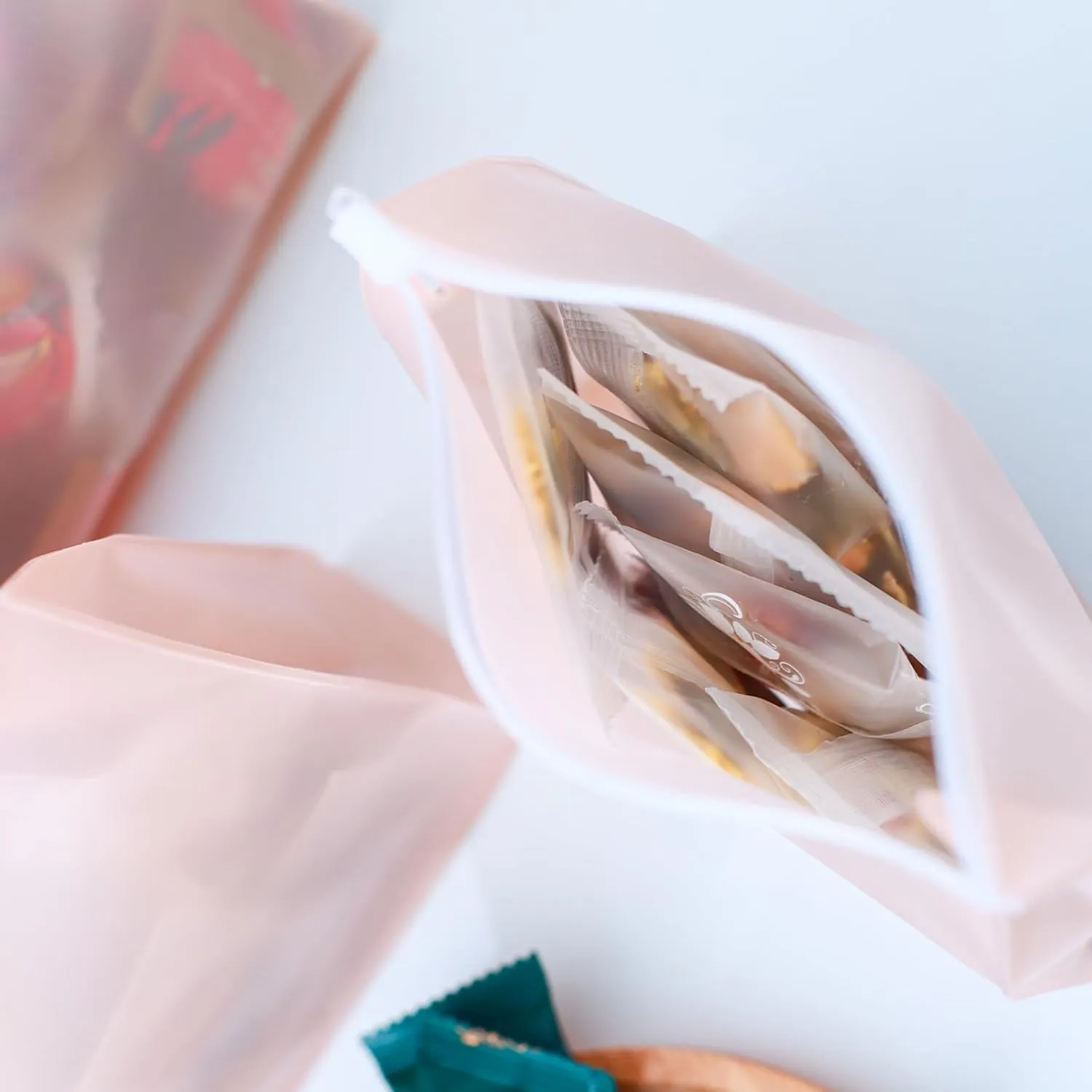80 Pack Large Pink Clear Makeup Bag Bulk Organizer Cosmetic Zipper Pouch Small Travel Pouches for Toiletries Transparent EVA Reusable Wash Bags Waterproof Plastic Clear Gift Bags, Pink Frosted, 9.8”