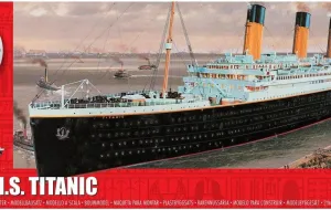 Airfix Ship Model Building Kits - RMS Titanic Miniature Craft Kit, 1/400 Scale Boat Kits for Adults to Build, Incl. Model Ship, Paint, Brushes & Poly Cement - Titanic Gifts for Men