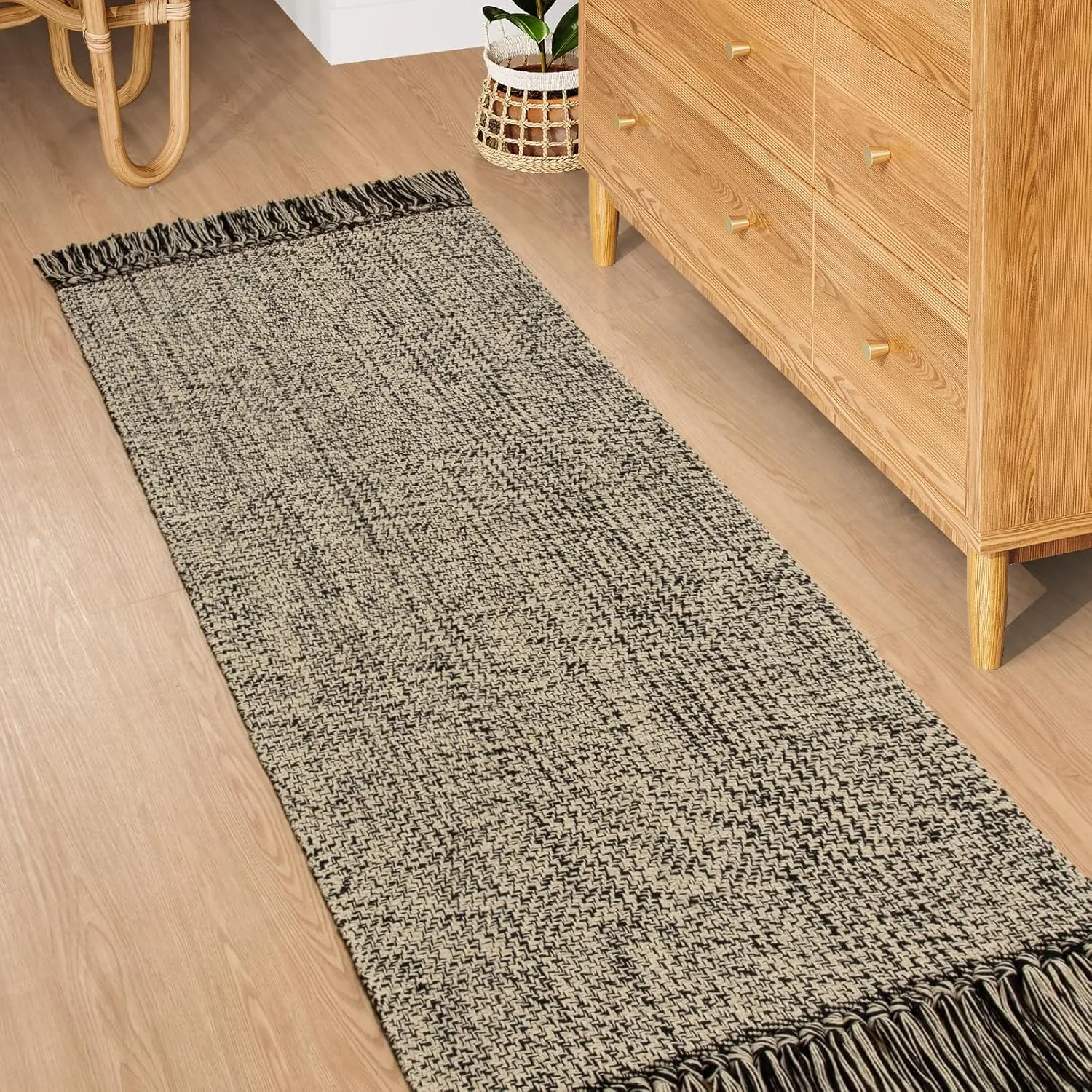 Collive Hallway Runner Rug, 2x5 Washable Natural/Black Modern Entryway Runner Rug Hand-Woven Cotton Boho Kitchen Runner Rugs for Bedroom Laundry Room Rug Front Door Farmhouse Bathroom Rug Outdoor