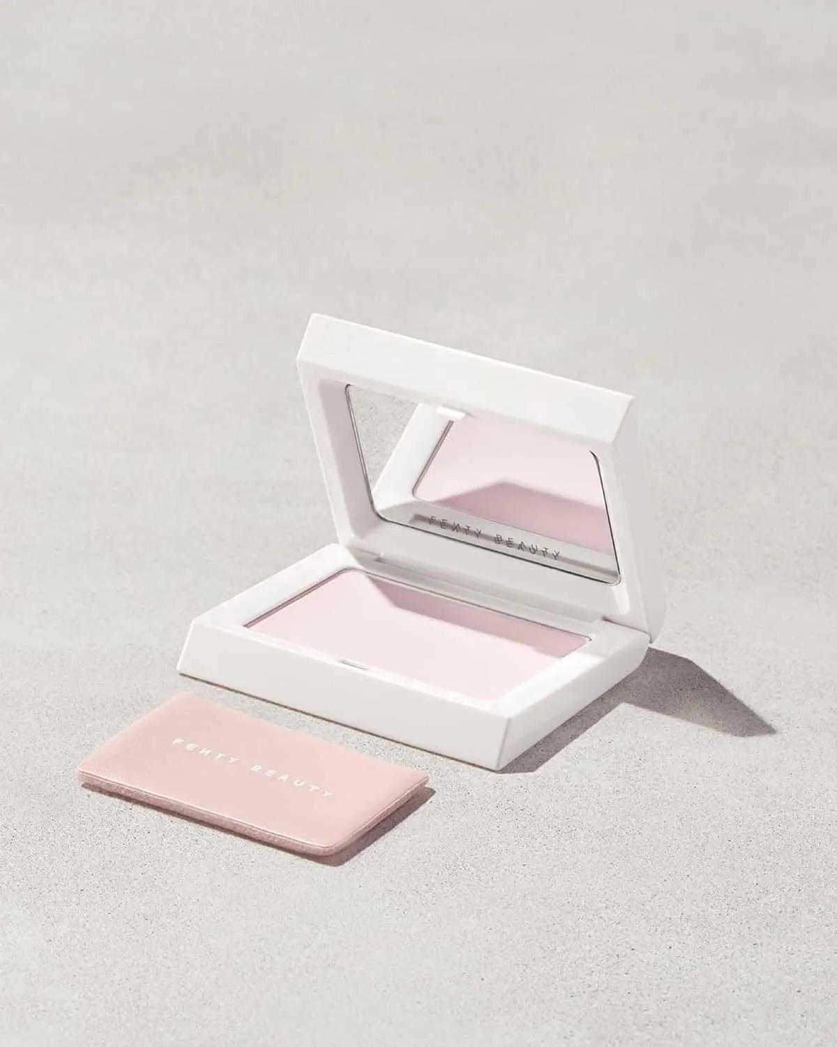 Fenty Beauty by Rihanna Invisimatte Instant Setting   Blotting Powder 0.3 oz / 8.5 ml