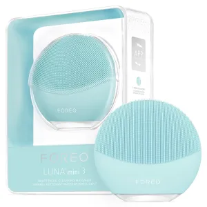 FOREO LUNA mini 3 Ultra-hygienic Facial Cleansing Brush - All Skin Types - Face Massager for Clean & Healthy Face Care - Extra Absorption of Facial Skin Care Products - Waterproof - Mint