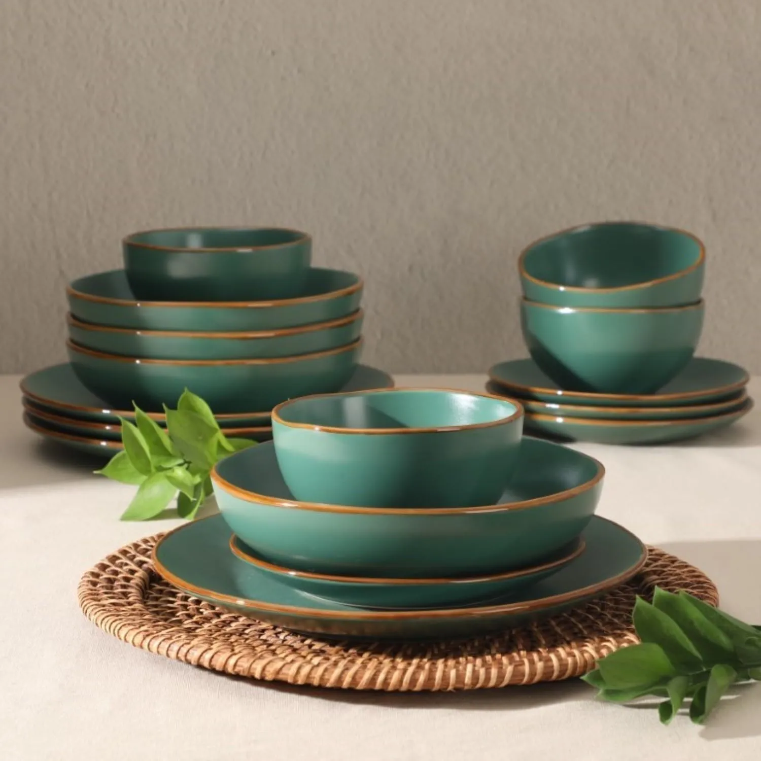 Gibson Home Hazeltine 16 Piece Plates and Bowls Dishes Stoneware Ceramic Dinnerware Set - Green