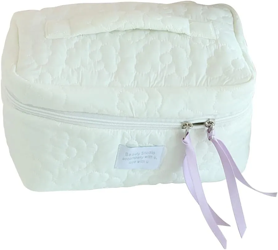 Lushandy Makeup Bag Travel Cosmetic Bag Cute Cotton Toiletry Bag Quilted Flower Organizer Bag Large Capacity Handheld Portable Storage Zipper Purse for Women