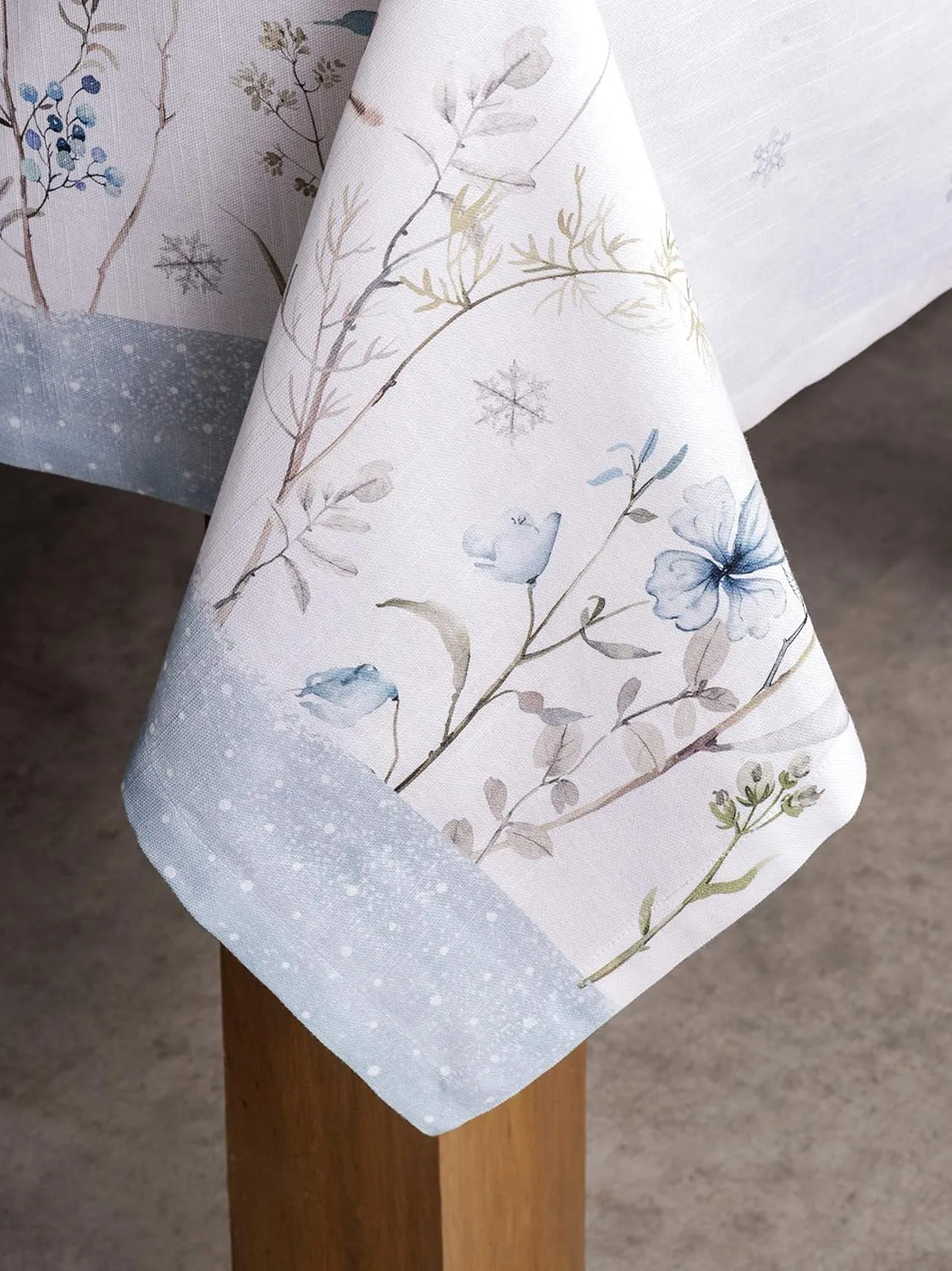 Maison d'Hermine Table Cloth Rectangle Table 100% Cotton 54 x 72 Inches Tablecloth Reusable Decorative Everyday Use for Dining Room, Farmhouse, Home, Party, Festive & Wedding - Ice Florals