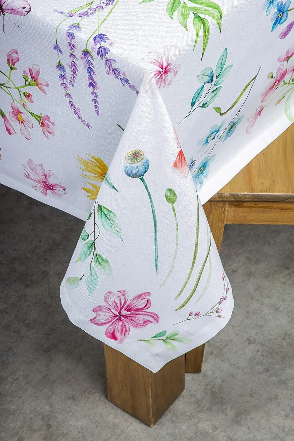Maison d'Hermine Table Cloth Square Table 100% Cotton 60 x 60 Inches Tablecloth Reusable Decorative Everyday Use for Dining Room, Farmhouse, Home, Party, Festive & Wedding Spring Summer - Just Floral