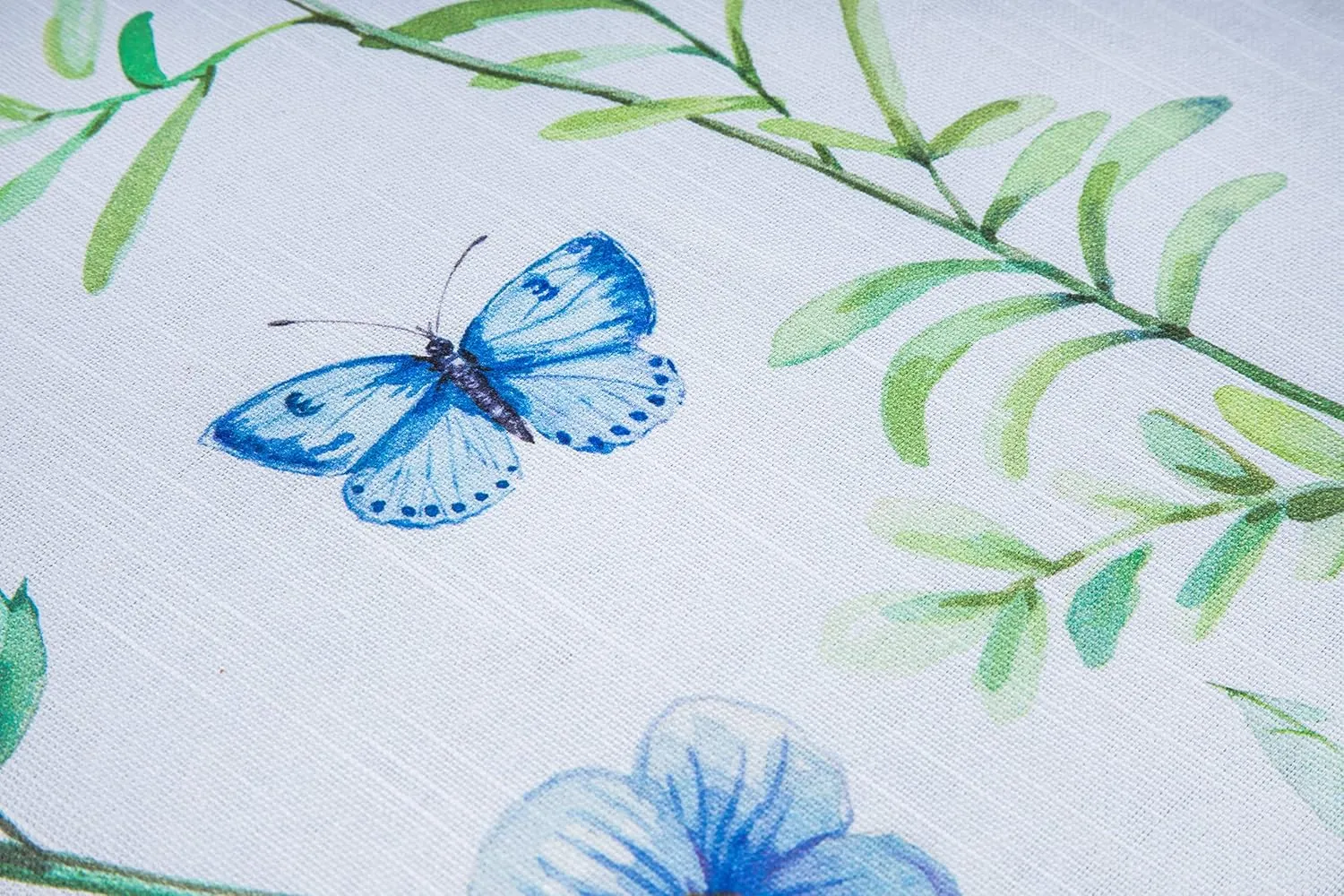 Maison d'Hermine Table Cloth Square Table 100% Cotton 60 x 60 Inches Tablecloth Reusable Decorative Everyday Use for Dining Room, Farmhouse, Home, Party, Festive & Wedding Spring Summer - Just Floral