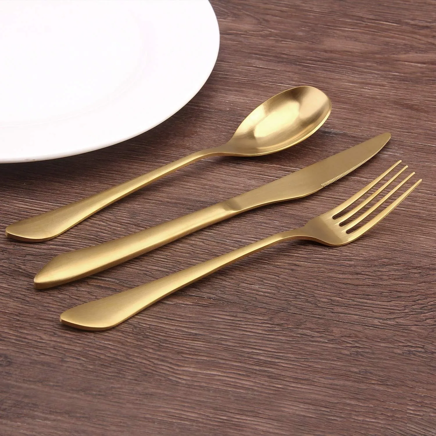 Matte Gold Silverware Set, 20-Piece Stainless Steel Flatware Set, Kitchen Utensil Set Service for 4, Satin Finish Tableware Cutlery Set for Home and Restaurant, Dishwasher Safe