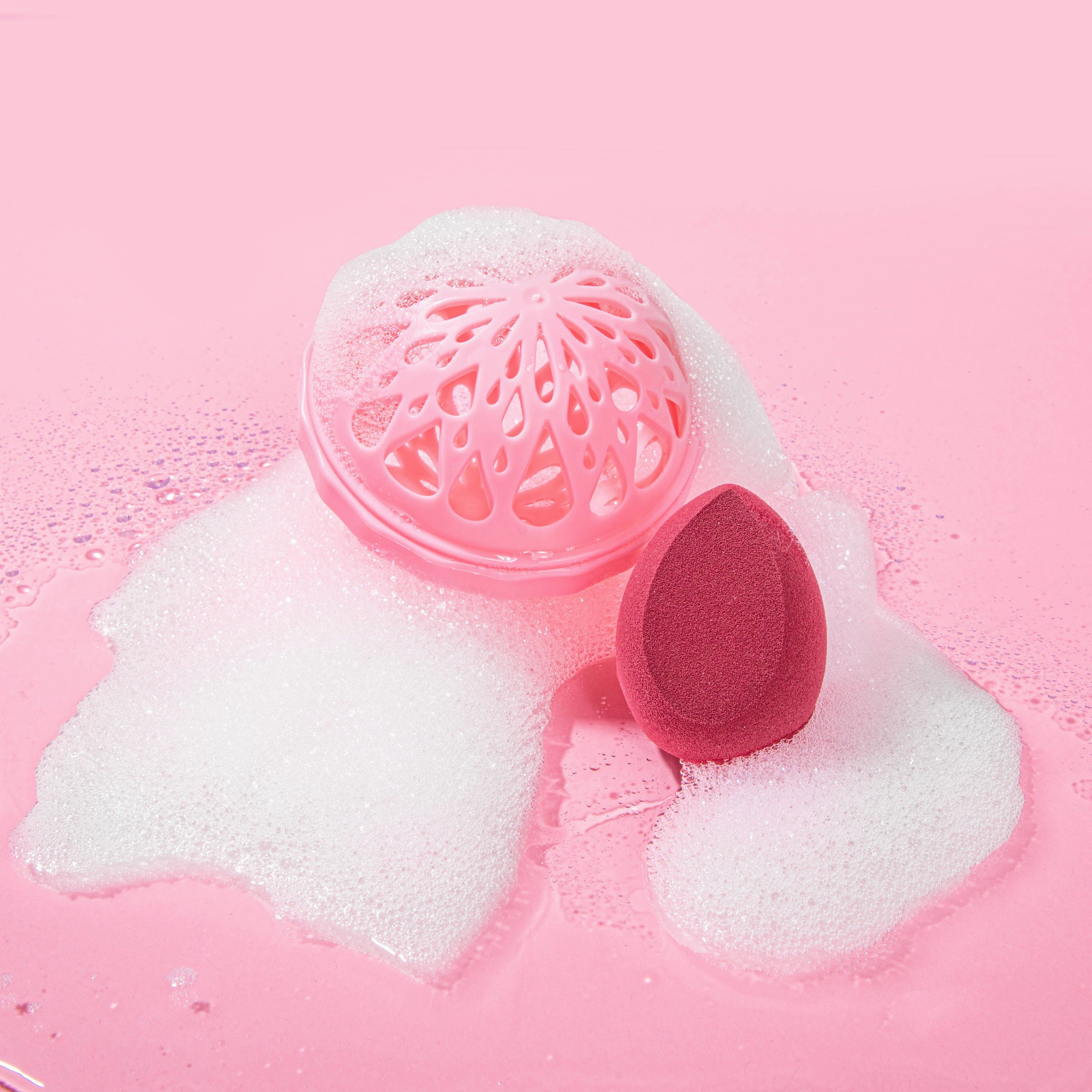 The Sponge Machine Washable MakeUp Blender