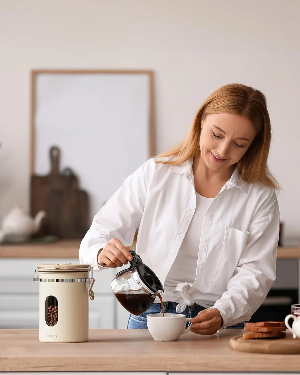 Veken Coffee Canister with Window, Coffee Lover Gift Set,Airtight Stainless Steel Kitchen Food Storage Container Gifts, Date Tracker & Scoop for Grounds Coffee,Beans,Tea,Flour,Cereal,Sugar,22OZ,Cream