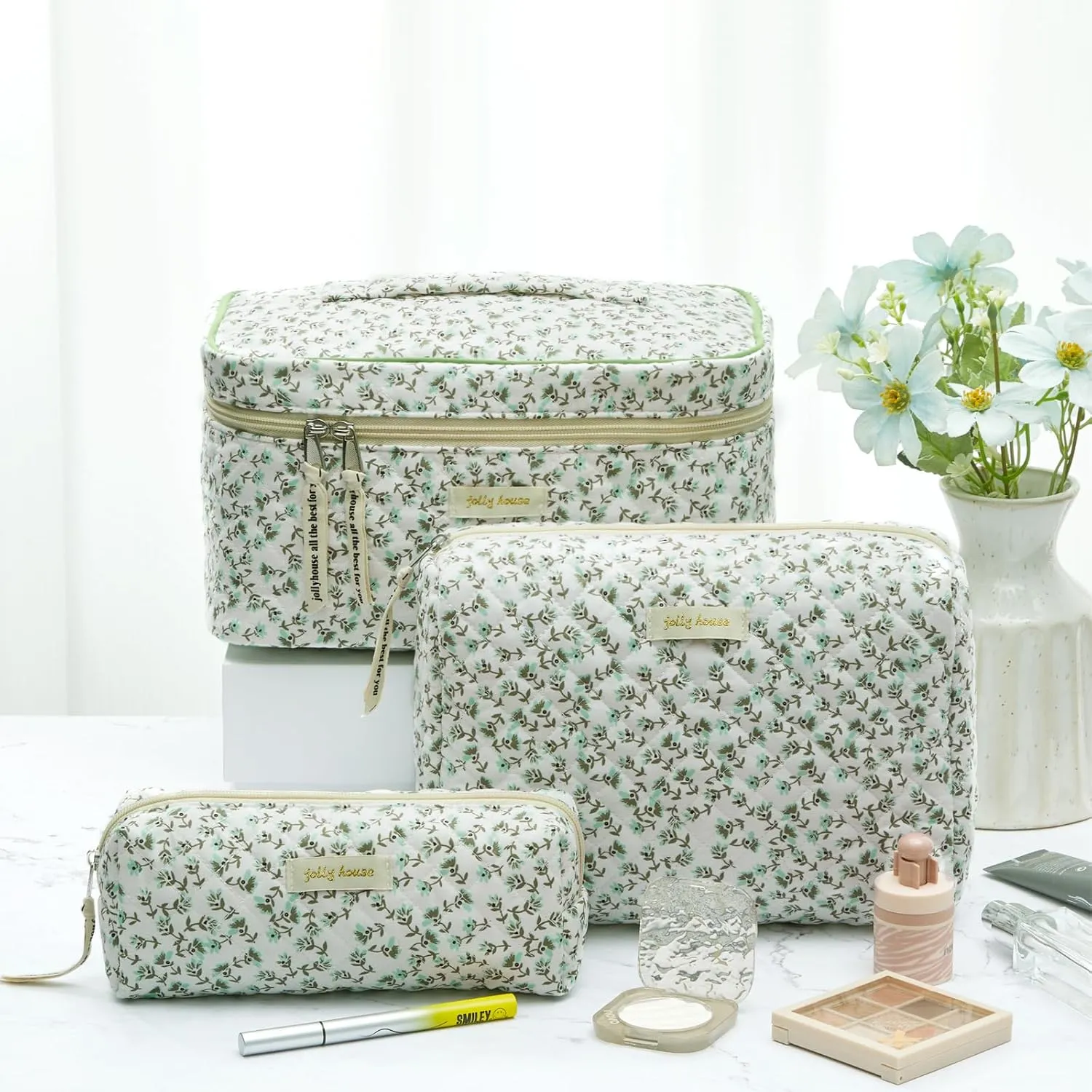 Zeyune 3 Pcs Quilted Makeup Bag Large Cotton Cosmetic Floral Makeup Bag Travel Toiletry Storage Aesthetic Cute Cosmetic Pouch with Zipper for Women Mom Birthday Gift Home Bathroom(Green Flowers)